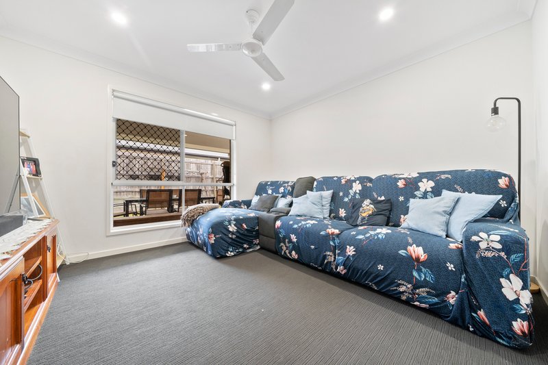 Photo - 49 Verdi Street, Yarrabilba QLD 4207 - Image 8