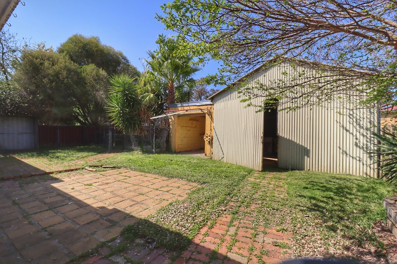 Photo - 49 Victor Street, Cowra NSW 2794 - Image 9