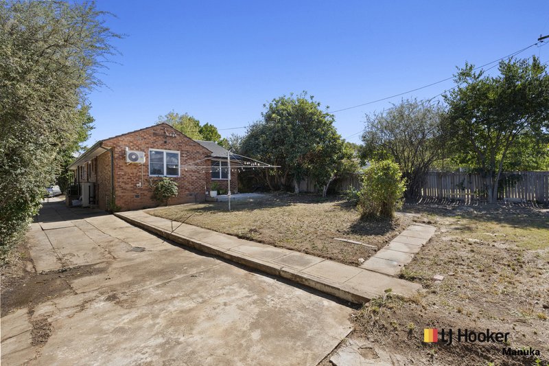 Photo - 49 Walker Crescent, Narrabundah ACT 2604 - Image 15