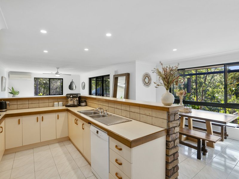 Photo - 49 Wallaby Drive, Mudgeeraba QLD 4213 - Image 8