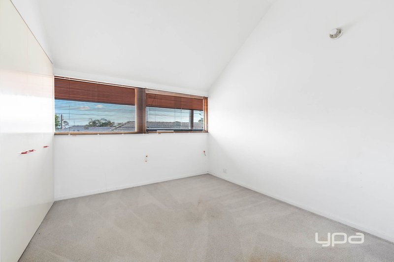 Photo - 49 Walter Street, St Albans VIC 3021 - Image 7