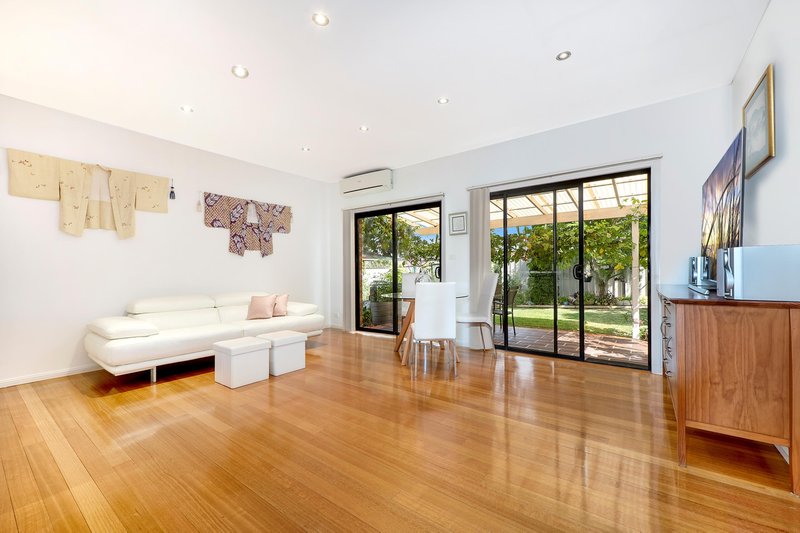 Photo - 4/9 Wattle Street, Peakhurst NSW 2210 - Image 5