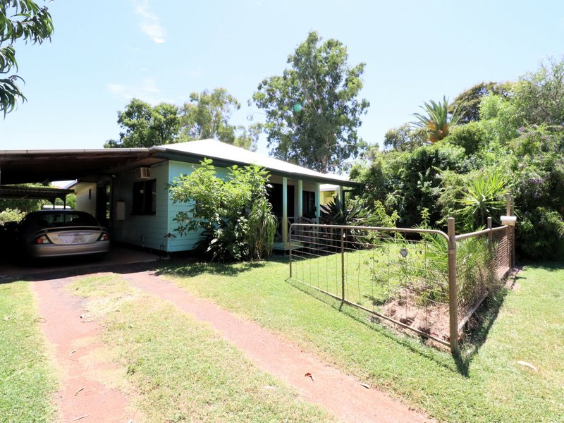 Photo - 49 William Street, Surat QLD 4417 - Image 2