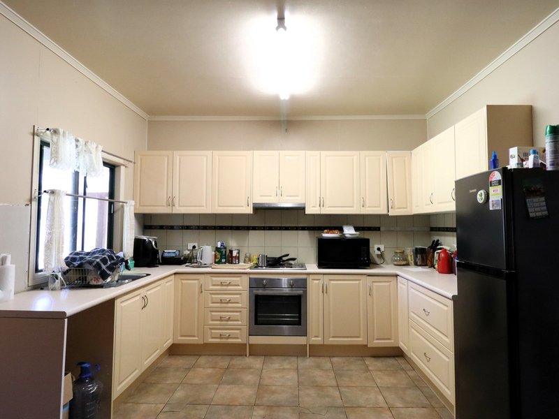 Photo - 49 William Street, Surat QLD 4417 - Image 6