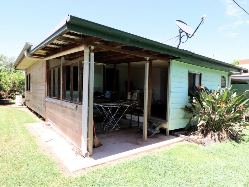 Photo - 49 William Street, Surat QLD 4417 - Image 11