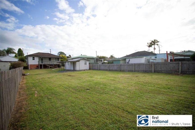 Photo - 49 Wingham Road, Taree NSW 2430 - Image 10