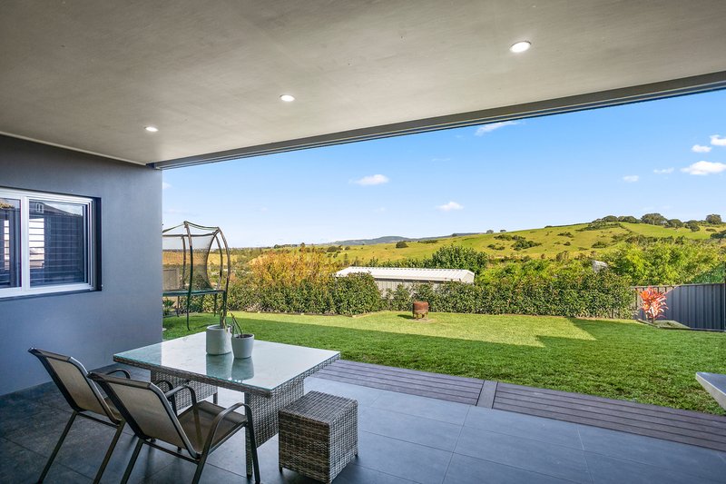 Photo - 49 Woolgunyah Parkway, Flinders NSW 2529 - Image 7