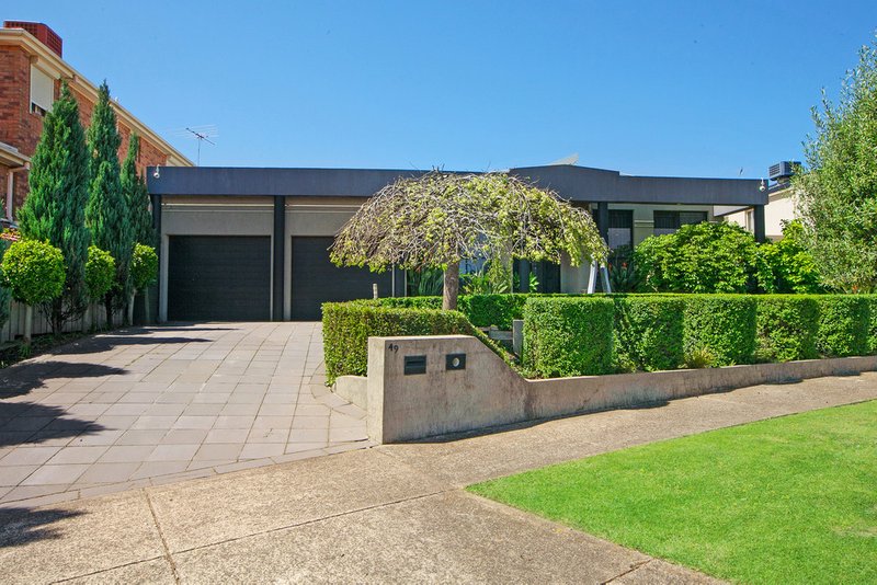 49 Woolnough Drive, Mill Park VIC 3082