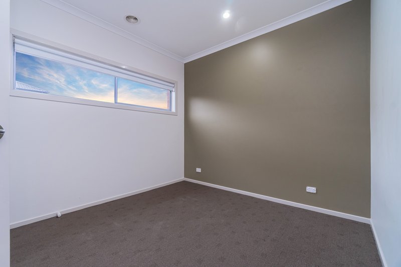 Photo - 49 Wuchatsch Avenue, Epping VIC 3076 - Image 23