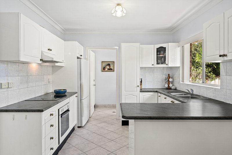 Photo - 4/90 Morts Road, Mortdale NSW 2223 - Image 4