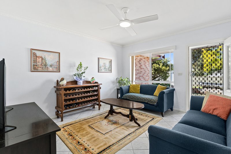 Photo - 4/90 Morts Road, Mortdale NSW 2223 - Image 5