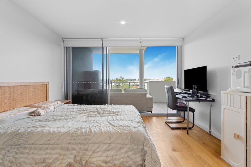 Photo - 4904/61 Investigator Drive, Robina QLD 4226 - Image 3