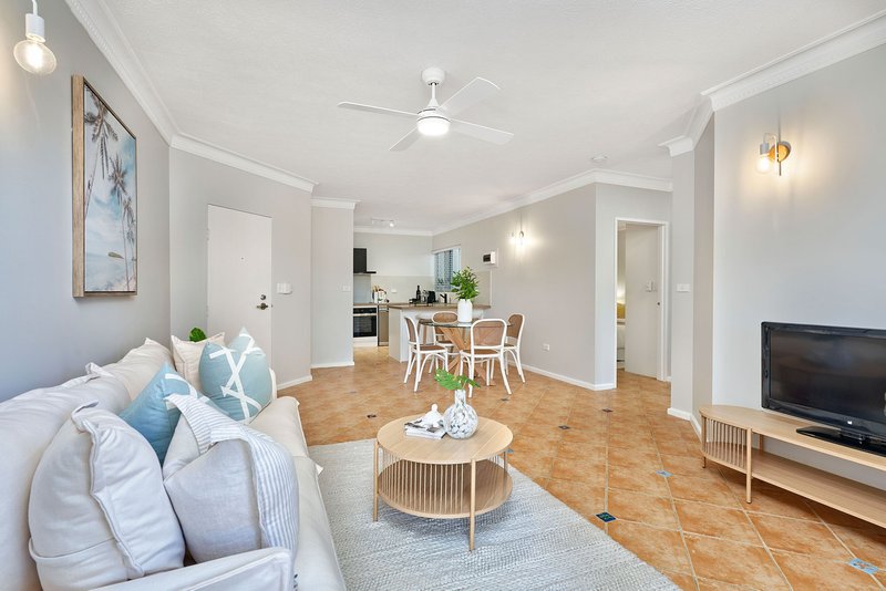 Photo - 4/91-93 Moore Street, Trinity Beach QLD 4879 - Image 1