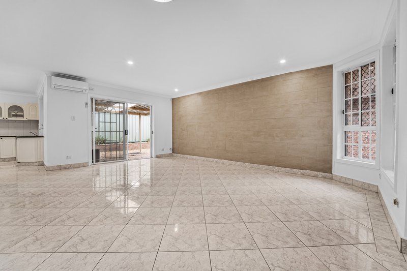 Photo - 4/91 Cragg Street, Condell Park NSW 2200 - Image 2