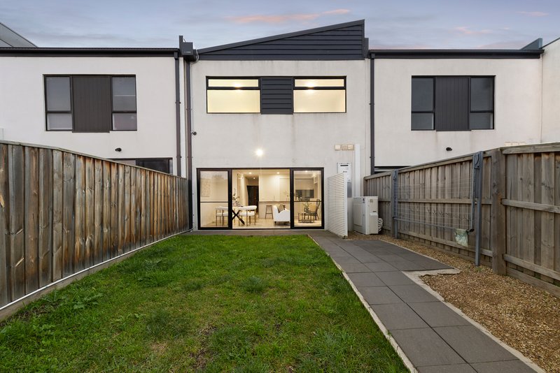 Photo - 491 Harvest Home Road, Epping VIC 3076 - Image 14