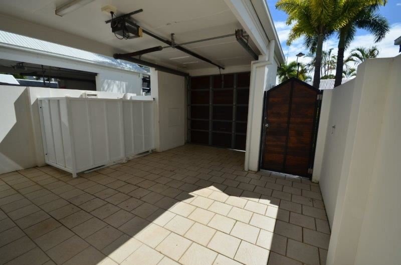 Photo - 49/103 Salerno Street, Surfers Paradise QLD 4217 - Image 11