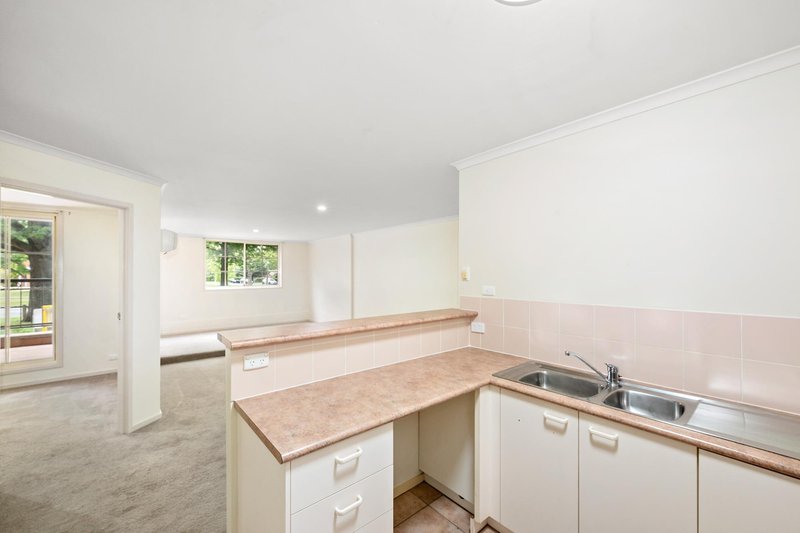 Photo - 49/11 Fawkner Street, Braddon ACT 2612 - Image 5