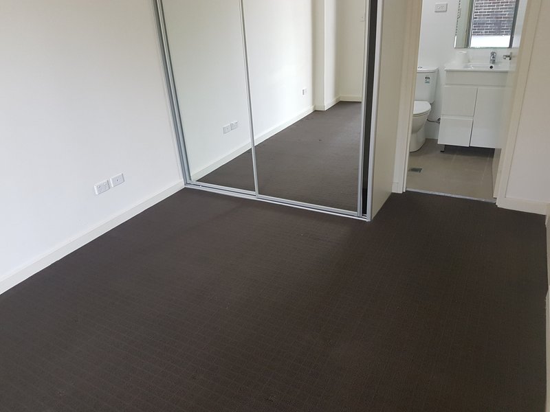 Photo - 49/15 Lusty Street, Wolli Creek NSW 2205 - Image 8