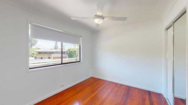 Photo - 4/92 Sarawak Avenue, Palm Beach QLD 4221 - Image 8