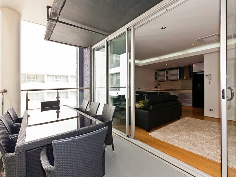 Photo - 49/22 St Georges Terrace, Perth WA 6000 - Image 13