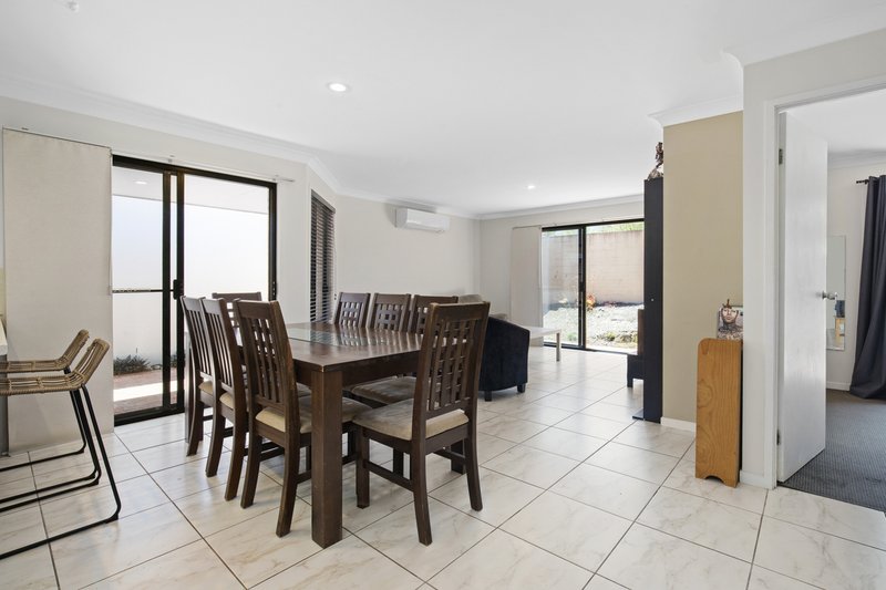 Photo - 49/24 Amsonia Court, Arundel QLD 4214 - Image 2