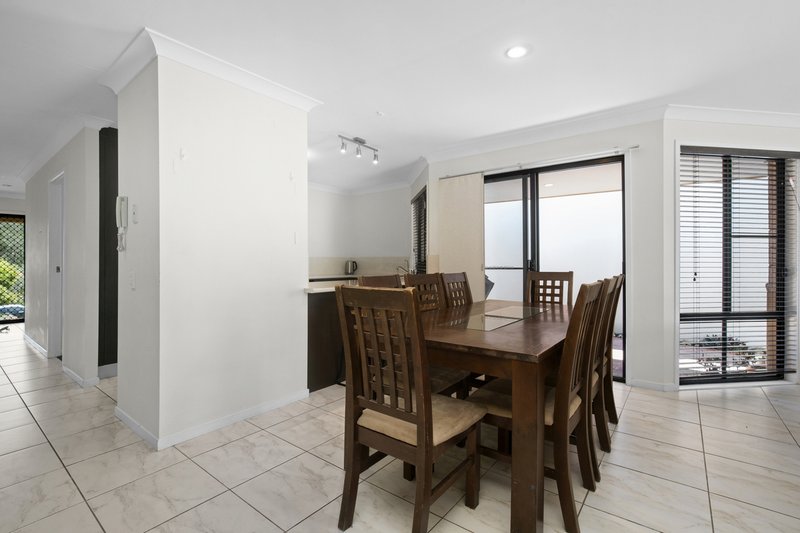 Photo - 49/24 Amsonia Court, Arundel QLD 4214 - Image 3