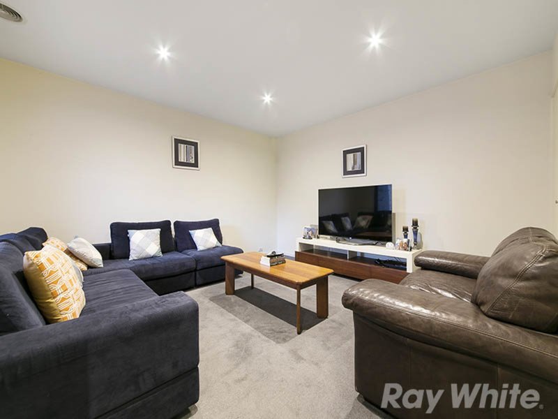 Photo - 4/94-96 Warrigal Road, Parkdale VIC 3195 - Image 2