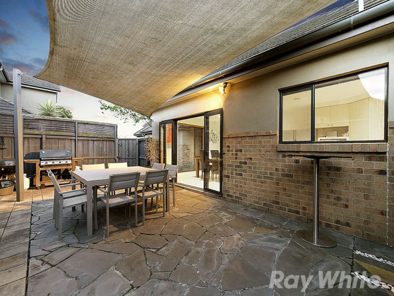 Photo - 4/94-96 Warrigal Road, Parkdale VIC 3195 - Image 7