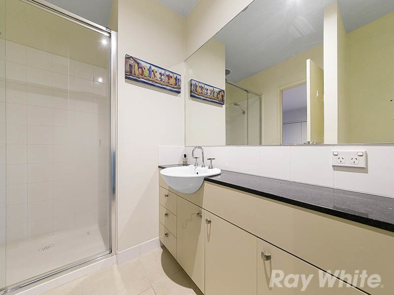 Photo - 4/94-96 Warrigal Road, Parkdale VIC 3195 - Image 12