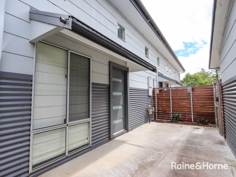 Photo - 4/94 Havannah Street, Bathurst NSW 2795 - Image 9