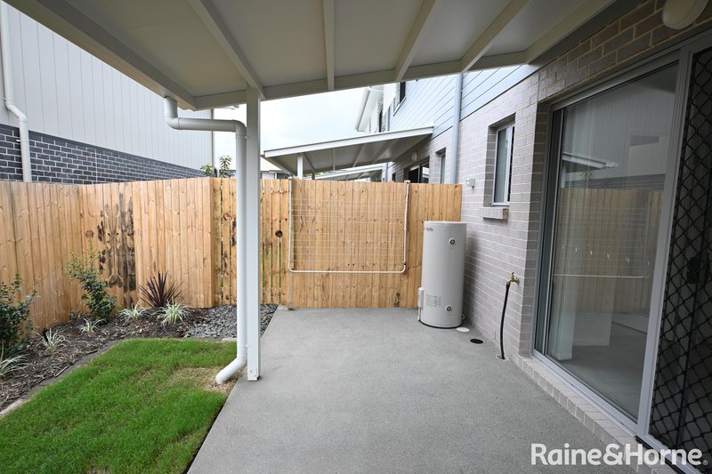 Photo - 49/46 Claussen Street, Browns Plains QLD 4118 - Image 9