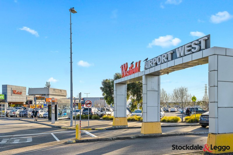 Photo - 4/95-97 Mickleham Road, Tullamarine VIC 3043 - Image 11