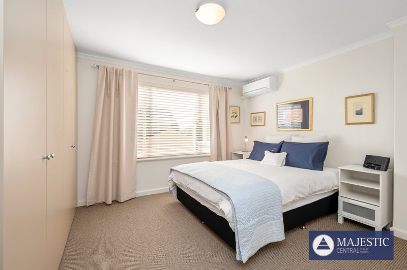 Photo - 4/95 Matheson Road, Applecross WA 6153 - Image 12