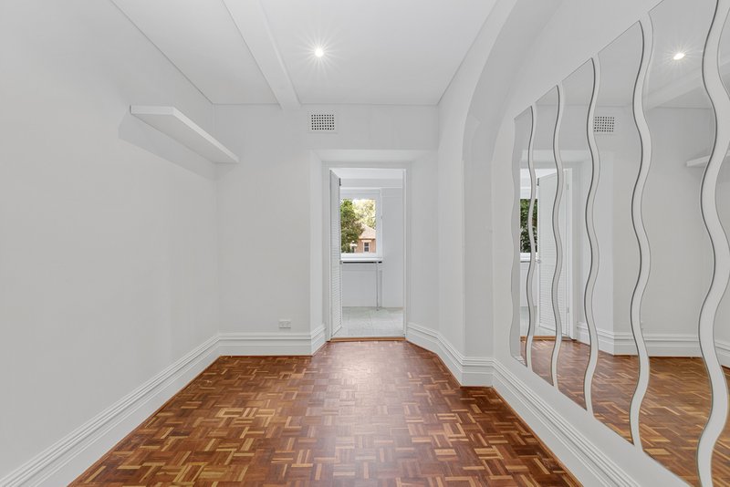 Photo - 4/96 Birriga Road, Bellevue Hill NSW 2023 - Image 5