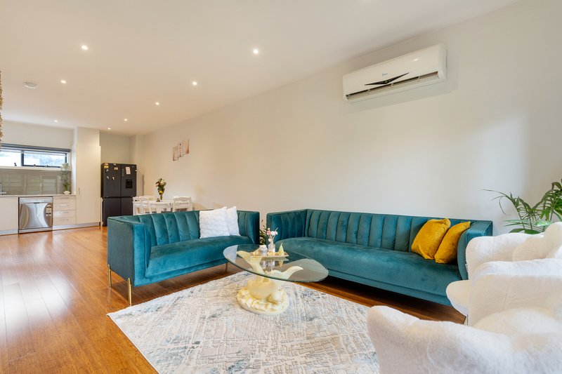 Photo - 49/60 Cradle Mountain Drive, Craigieburn VIC 3064 - Image 5