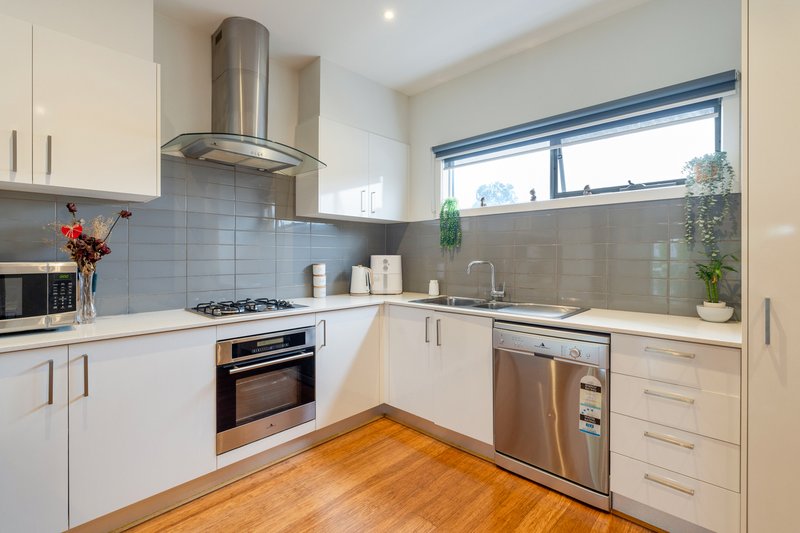 Photo - 49/60 Cradle Mountain Drive, Craigieburn VIC 3064 - Image 7
