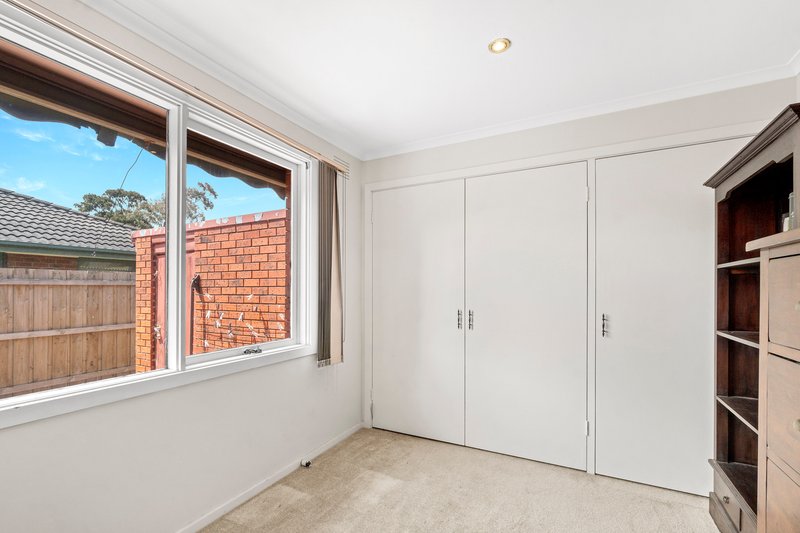 Photo - 4/98-100 Mount Pleasant Road, Nunawading VIC 3131 - Image 6