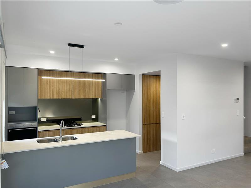 Photo - 49/8 Ben Dalley Drive, Helensvale QLD 4212 - Image 2