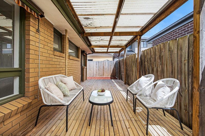 Photo - 4/98 Mount Dandenong Road, Ringwood East VIC 3135 - Image 9