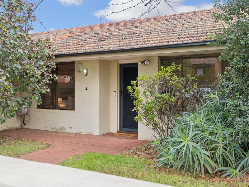 Photo - 4/99 Clydesdale Street, Como WA 6152 - Image 3