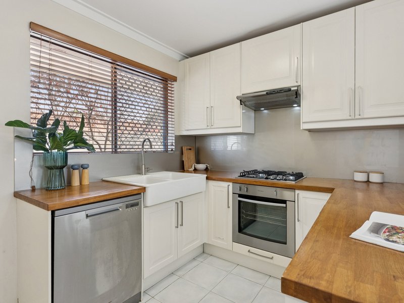 Photo - 4/99 Clydesdale Street, Como WA 6152 - Image 10