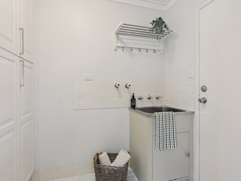 Photo - 4/99 Clydesdale Street, Como WA 6152 - Image 12