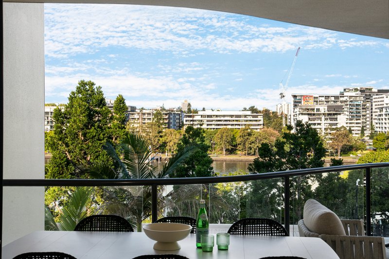 Photo - 49/9 Sylvan Road, Toowong QLD 4066 - Image 3