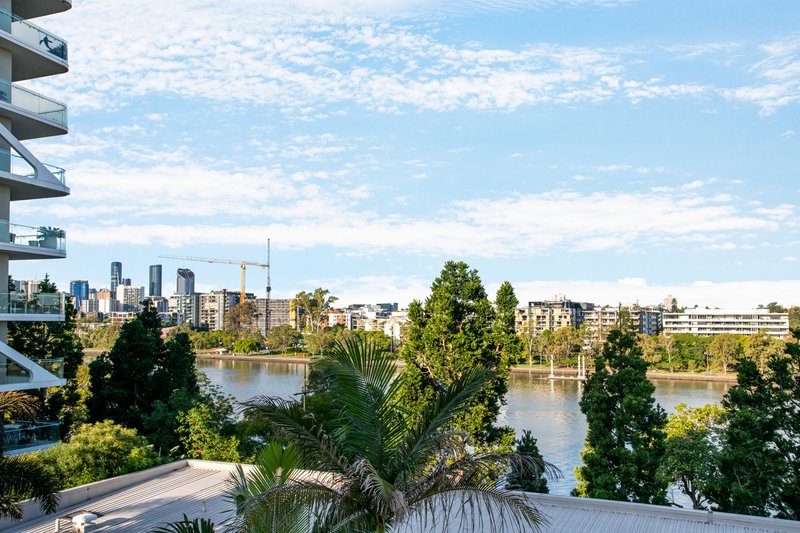 Photo - 49/9 Sylvan Road, Toowong QLD 4066 - Image 4