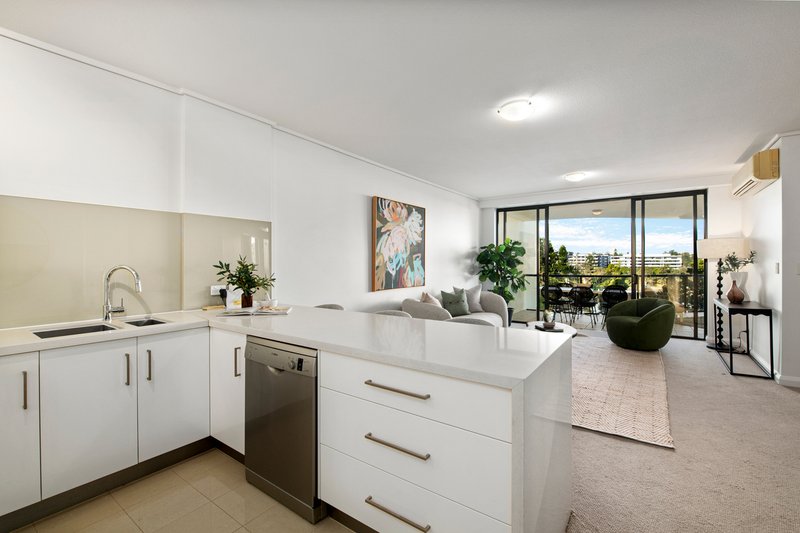 Photo - 49/9 Sylvan Road, Toowong QLD 4066 - Image 8
