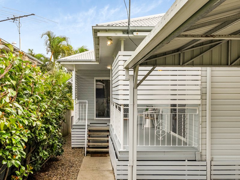 Photo - 49A Donald Street, Woody Point QLD 4019 - Image 14