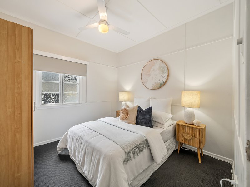 Photo - 49A Donald Street, Woody Point QLD 4019 - Image 16