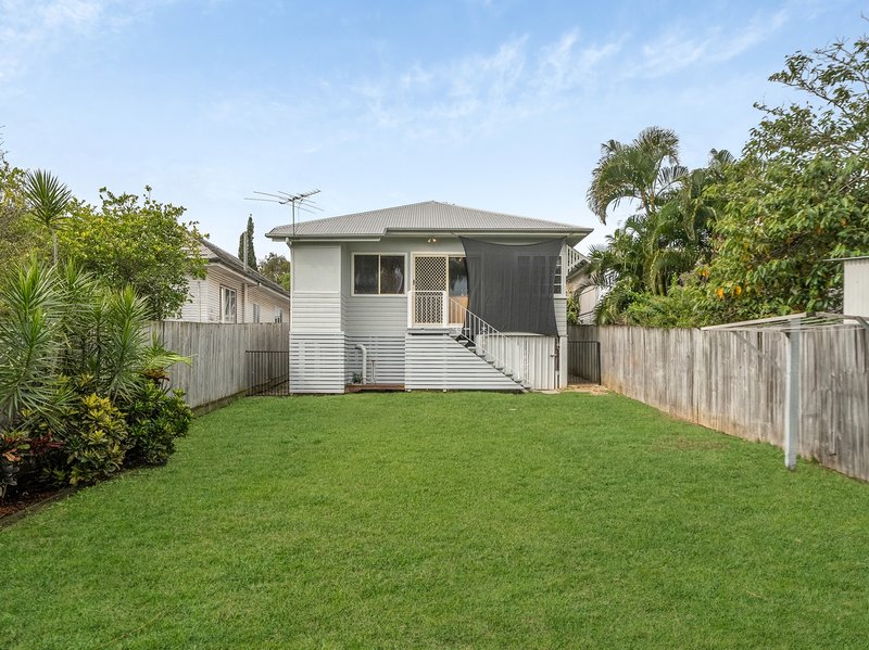 Photo - 49A Donald Street, Woody Point QLD 4019 - Image 21