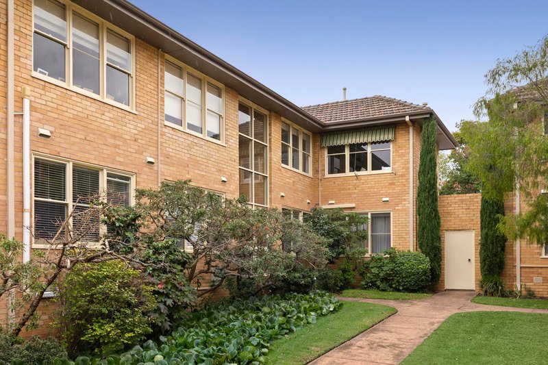 Photo - 4/9A Fordholm Road, Hawthorn VIC 3122 - Image 6