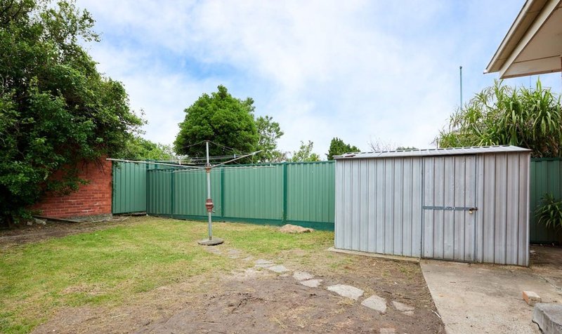 Photo - 49A Oakwood Avenue, Dandenong North VIC 3175 - Image 9